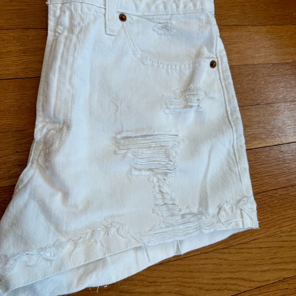 Abercrombie white distressed jean shorts - Picture 3 of 4